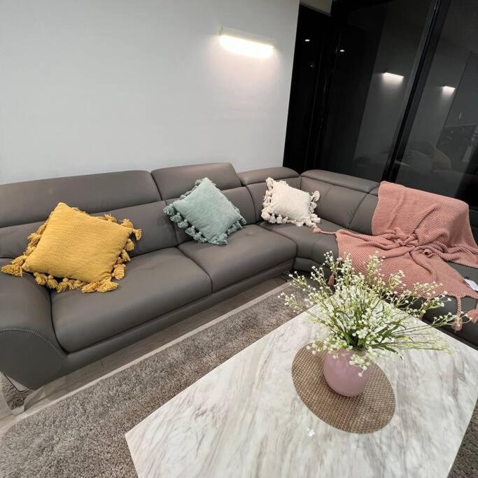 Carlton Stunning View Apartment 150M Away From University Of Melbourne Exterior photo